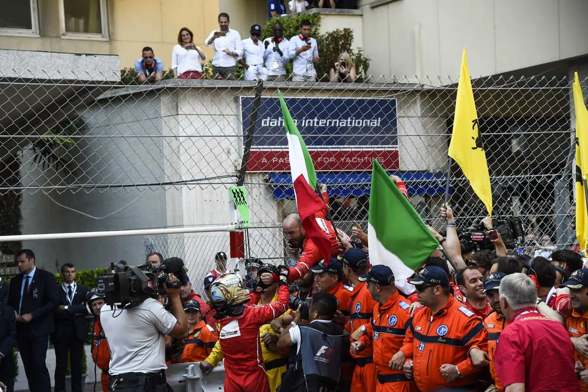 F1, GP Montecarlo 2017: Ferrari, vittoria pesante (52)