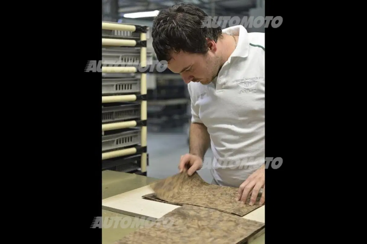 Bentley Factory Experience: dove nascono le auto di Queen Elizabeth (14)