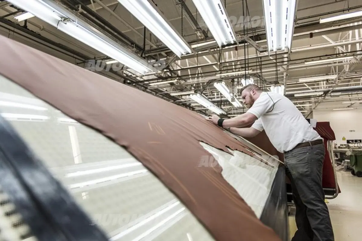 Bentley Factory Experience: dove nascono le auto di Queen Elizabeth (15)