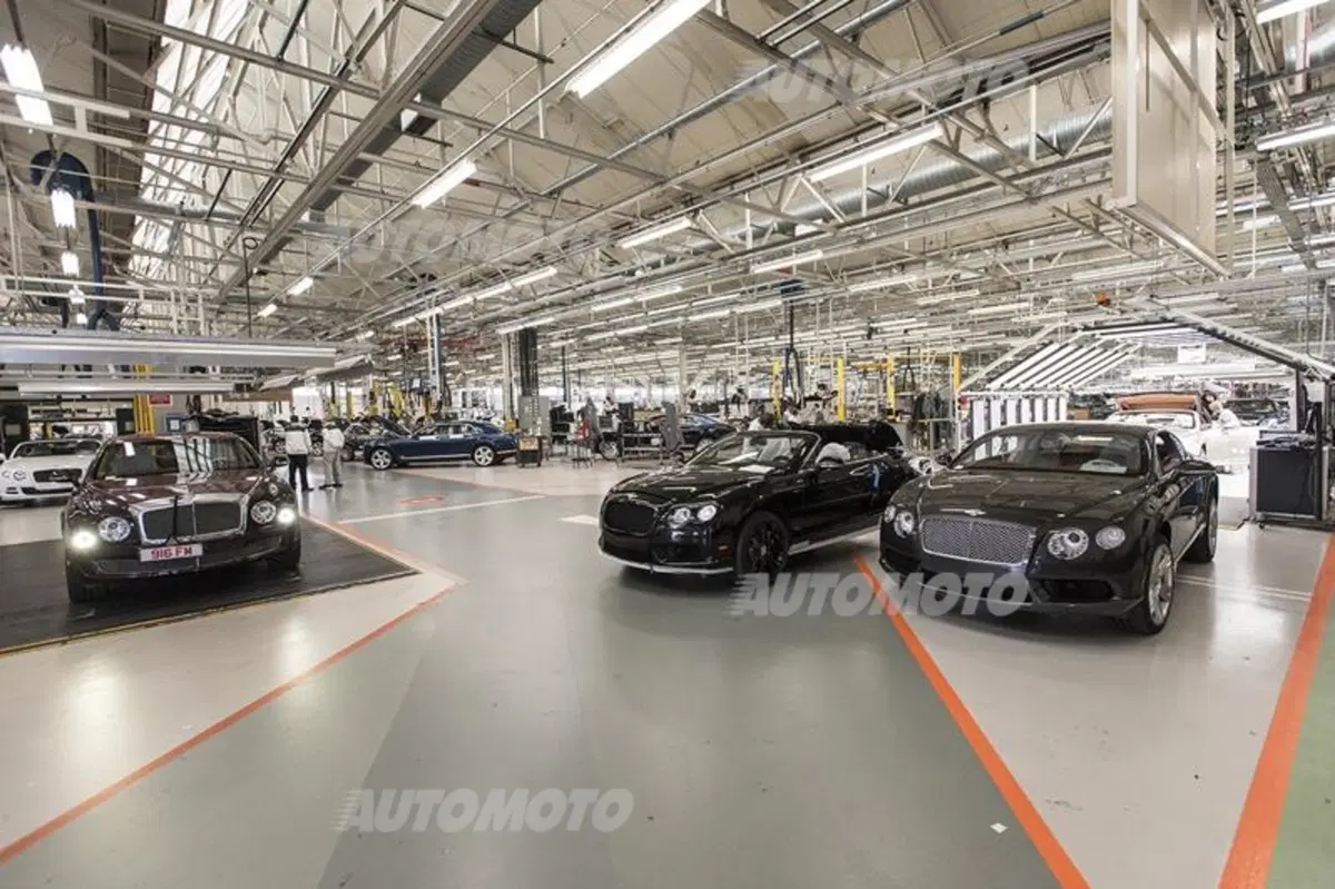 Bentley Factory Experience: dove nascono le auto di Queen Elizabeth (20)