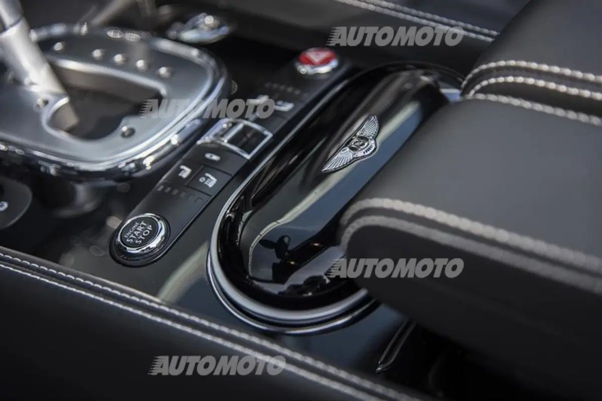 Bentley Factory Experience: dove nascono le auto di Queen Elizabeth (30)