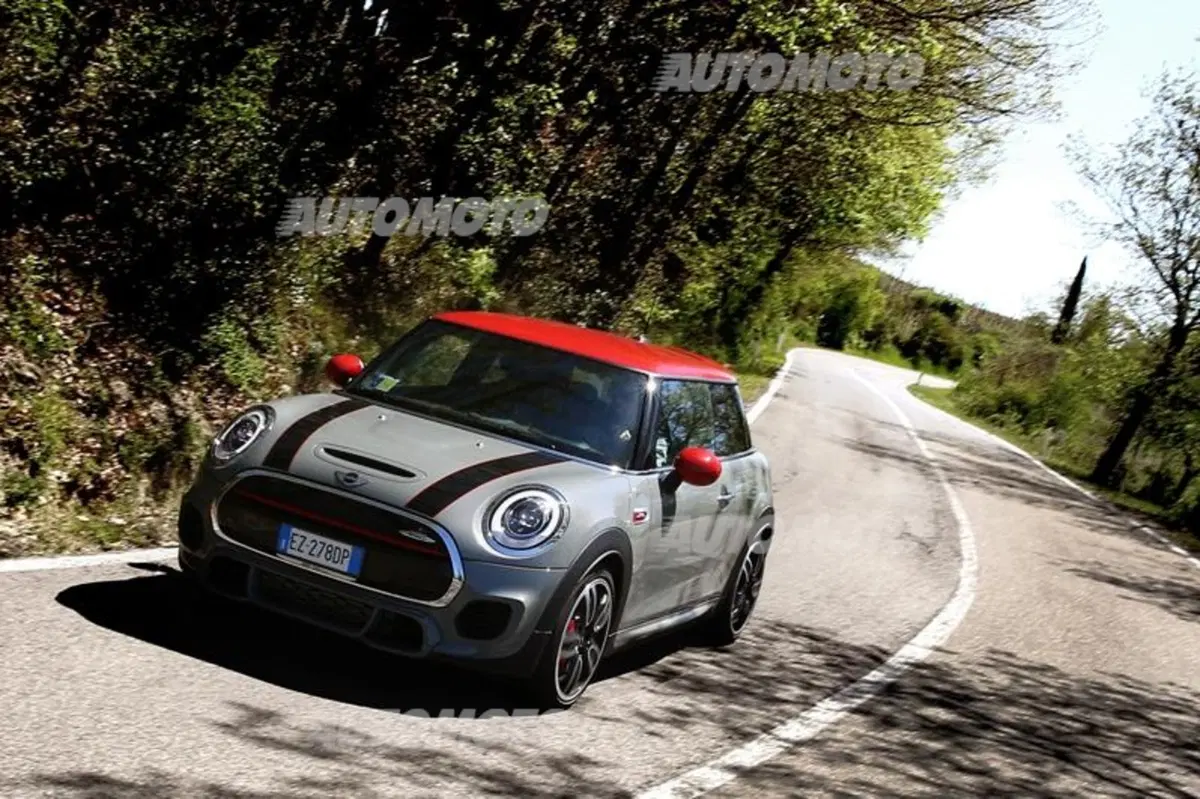 MINI John Cooper Works (5)