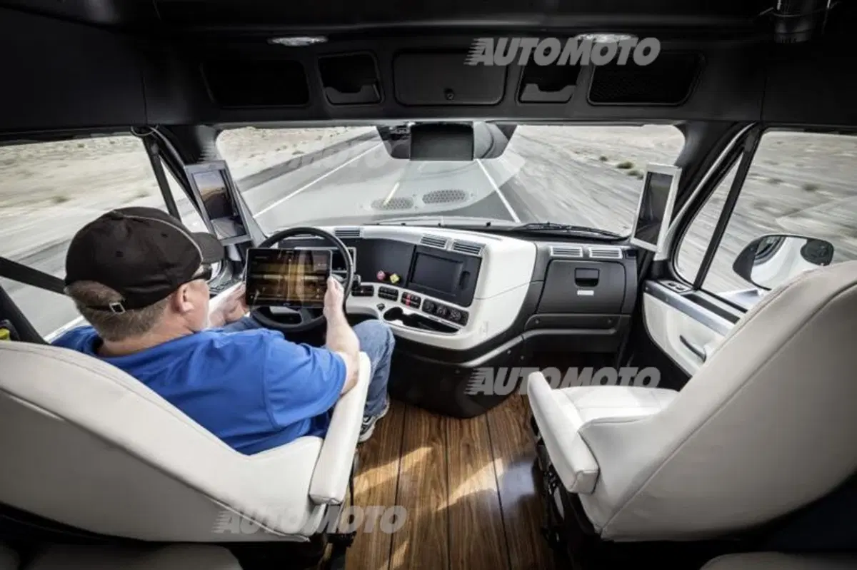Freightliner Inspiration Truck, il primo “truck” a guida autonoma