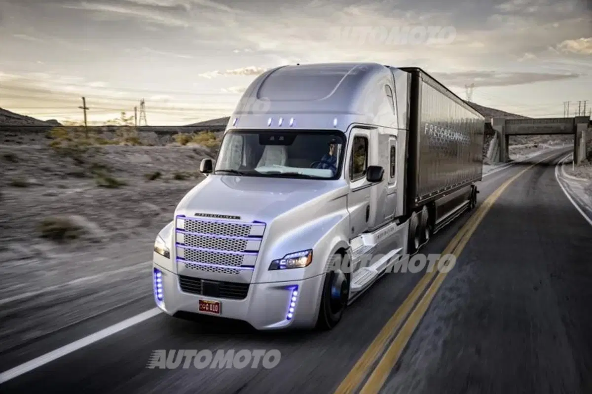 Freightliner Inspiration Truck, il primo “truck” a guida autonoma (3)