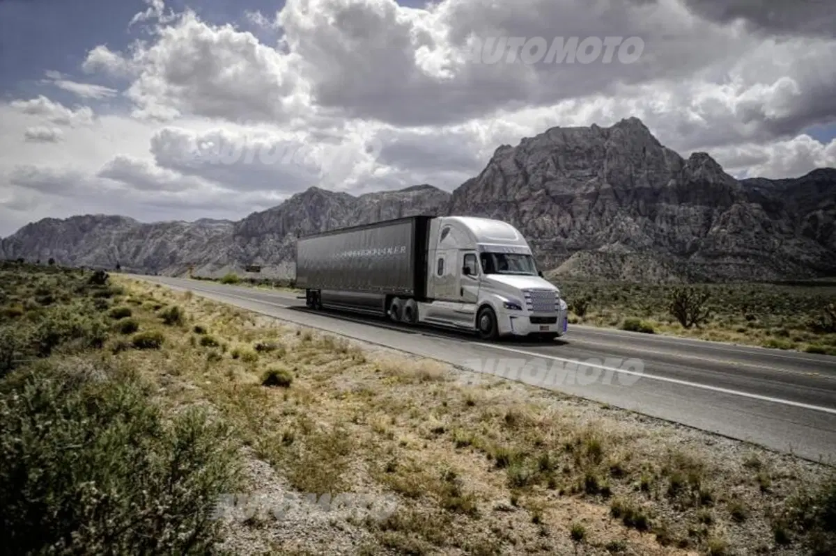 Freightliner Inspiration Truck, il primo “truck” a guida autonoma (5)