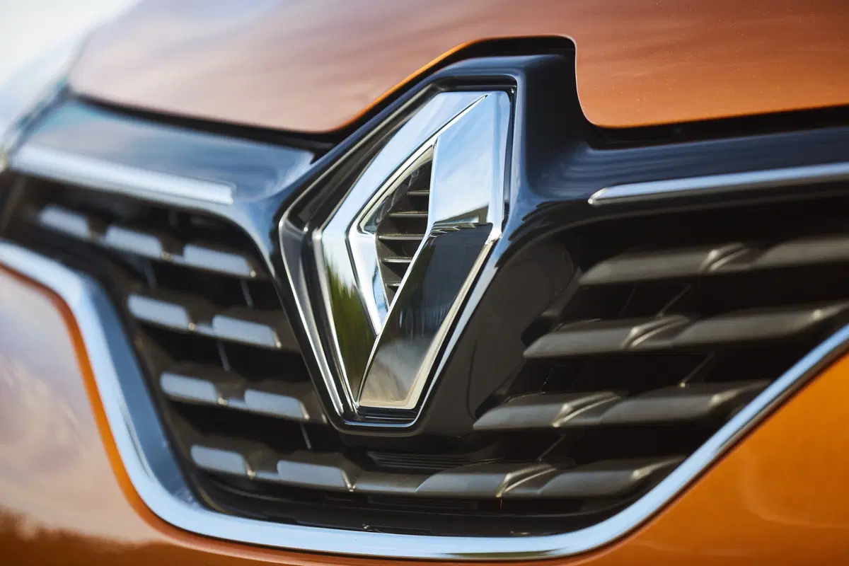 Renault Captur restyling 2017, nuovo look per la SUV compatta [Video primo test] (4)