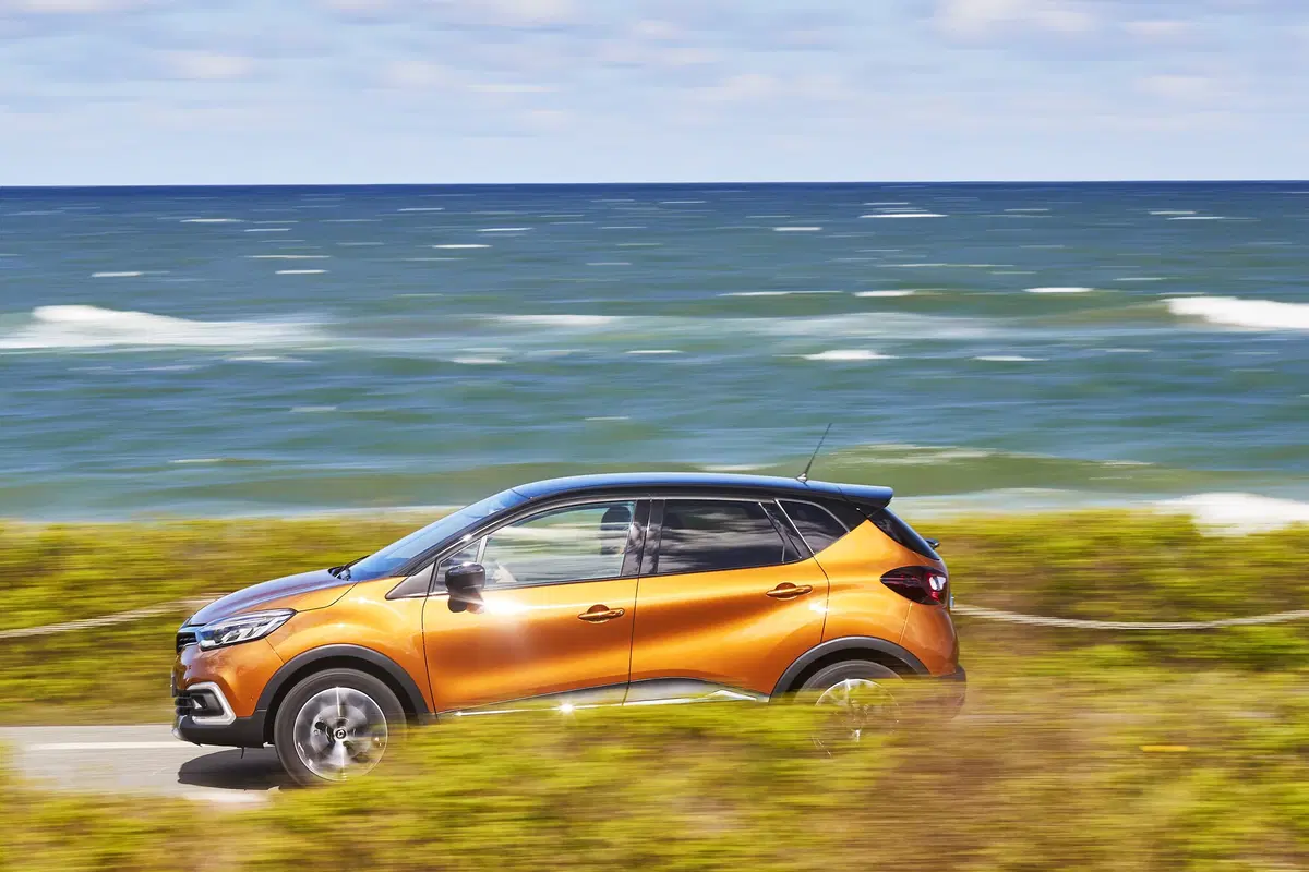 Renault Captur restyling 2017, nuovo look per la SUV compatta [Video primo test] (6)