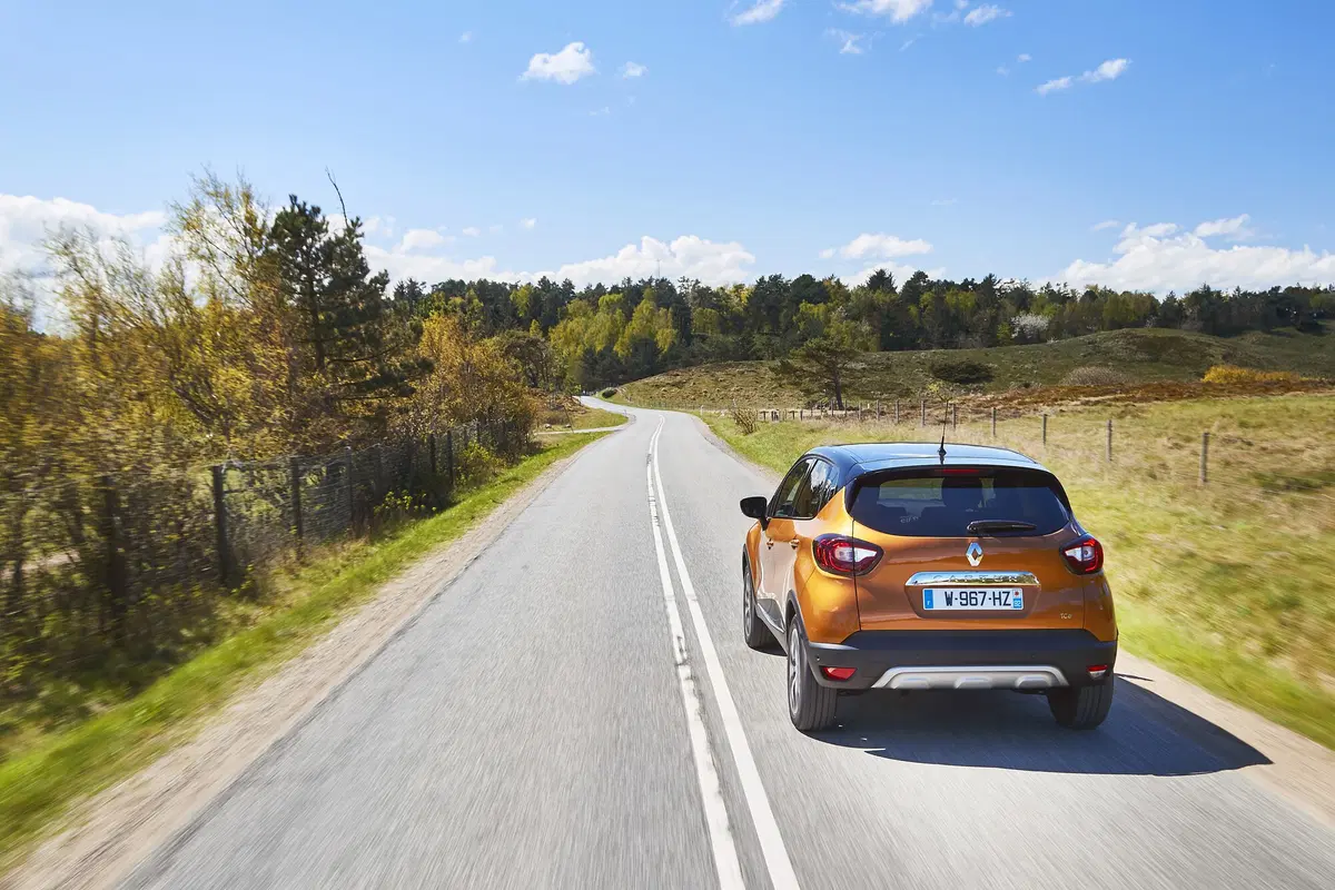 Renault Captur restyling 2017, nuovo look per la SUV compatta [Video primo test] (7)