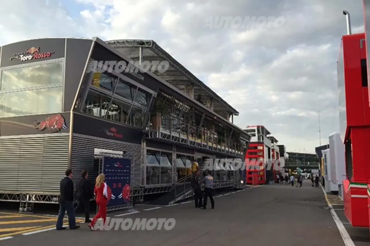 Staurenghi e la F1 vista dall'hospitality Pirelli. Il GP di Spagna