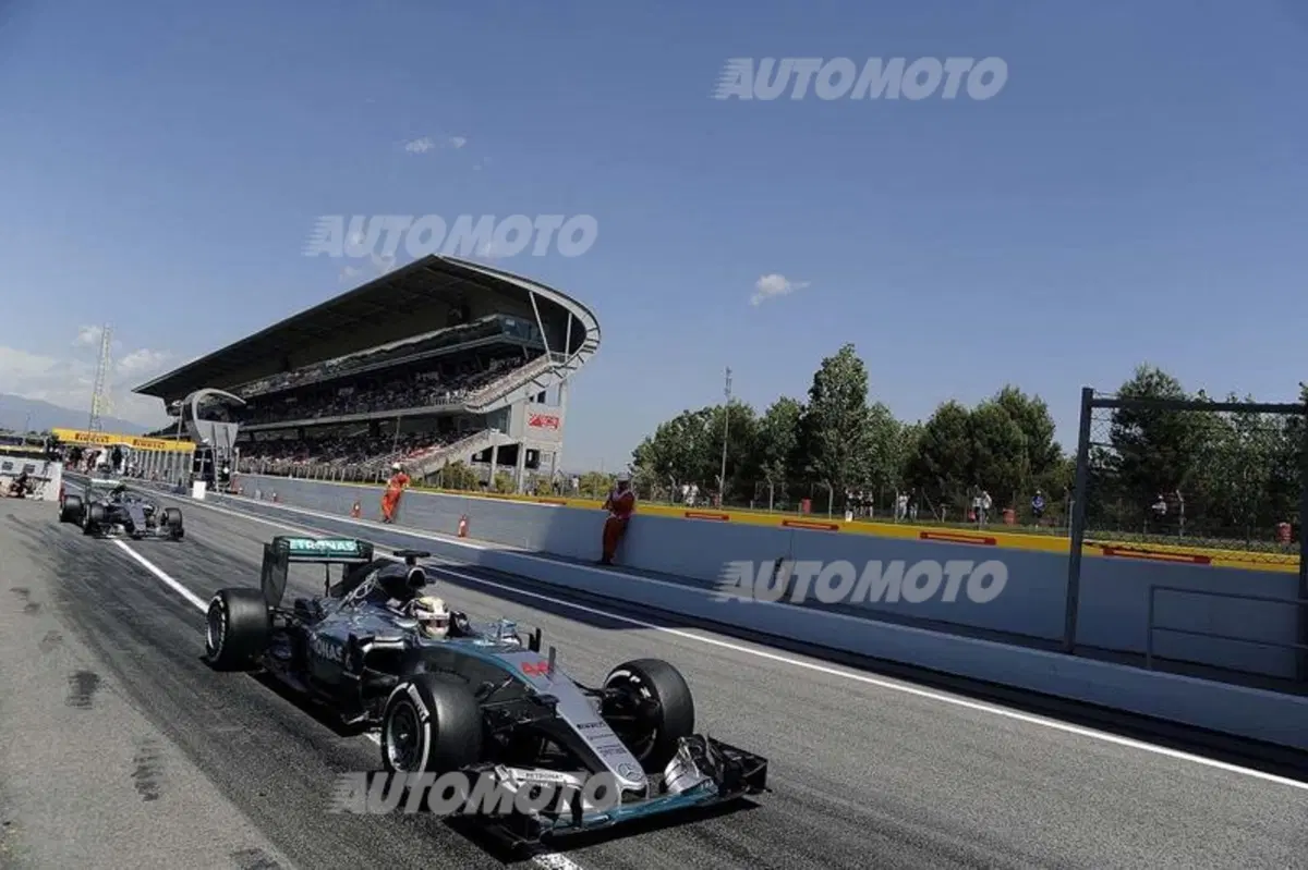 F1, Gp di Spagna 2015, FP3: Rosberg davanti a tutti. Vettel secondo (22)