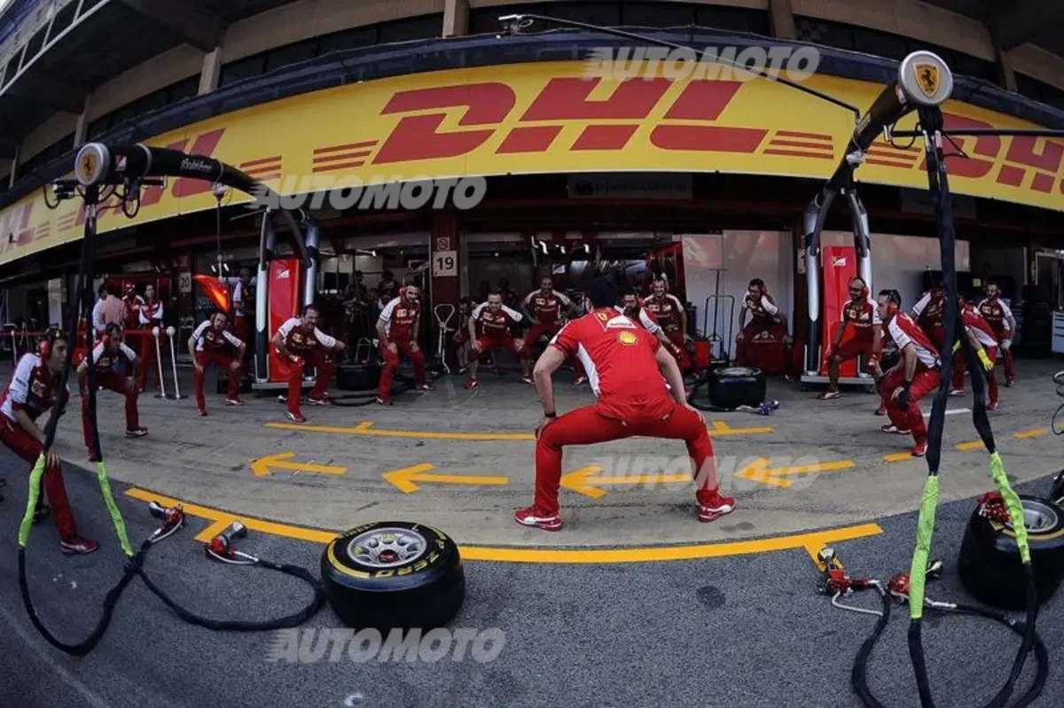 F1, Gp di Spagna 2015, FP3: Rosberg davanti a tutti. Vettel secondo (40)