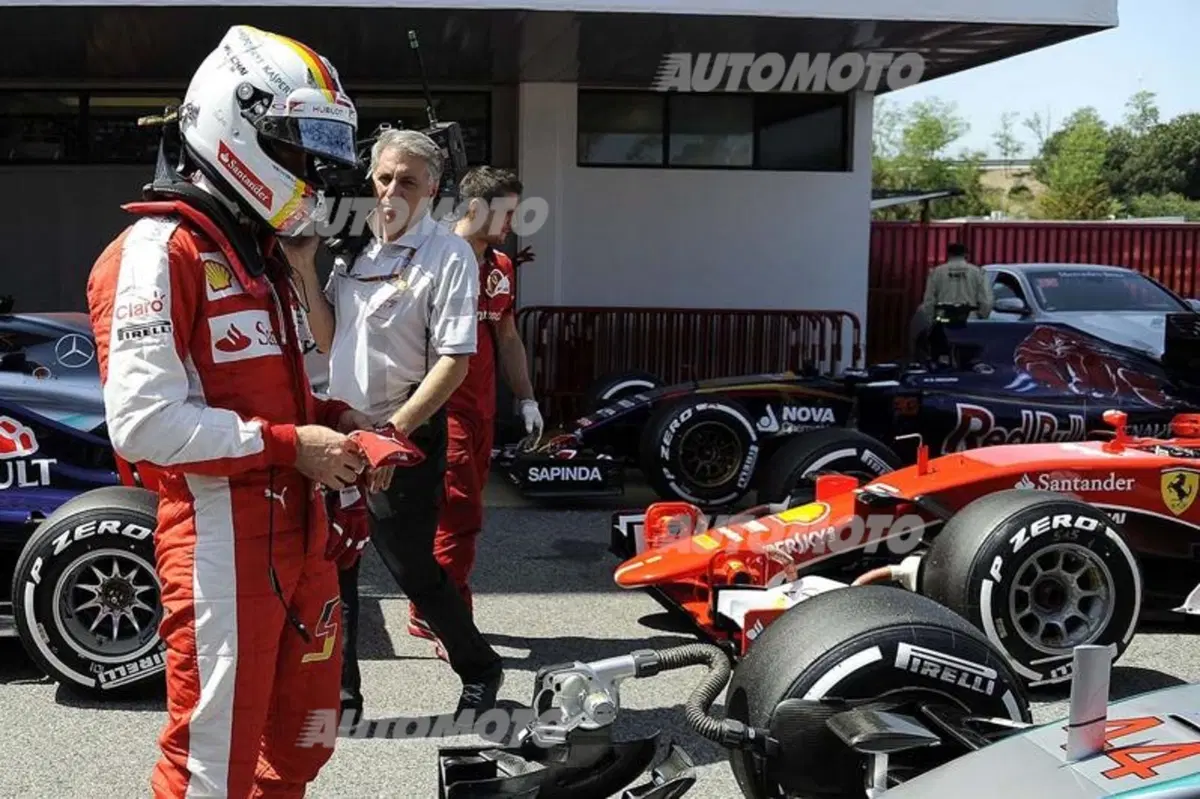 F1, Gp Spagna 2015: pole per Rosberg. Vettel terzo (16)