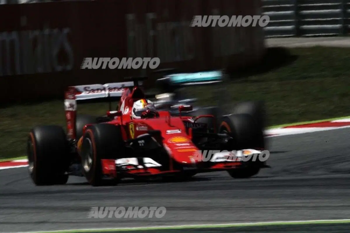 F1, Gp Spagna 2015: pole per Rosberg. Vettel terzo (18)
