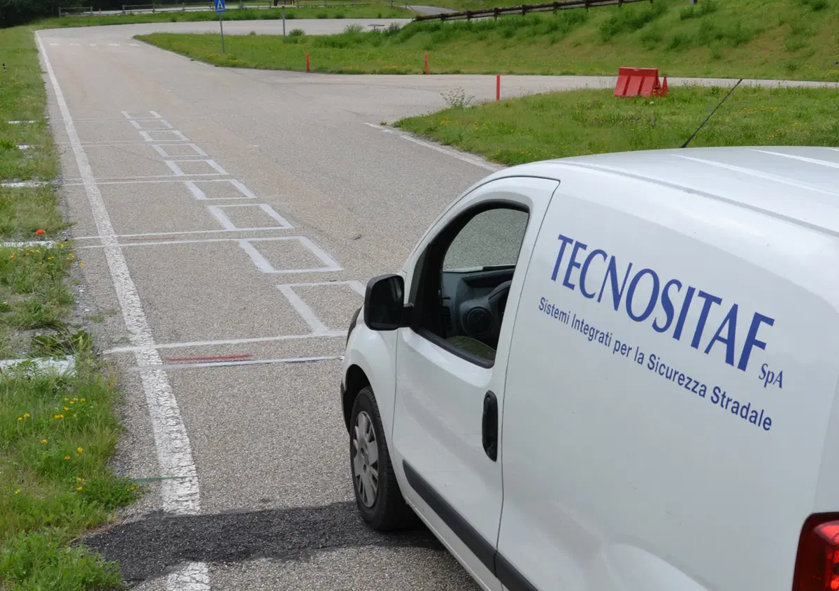 L'auto elettrica che si ricarica mentre viaggi. Idea del PoliTO