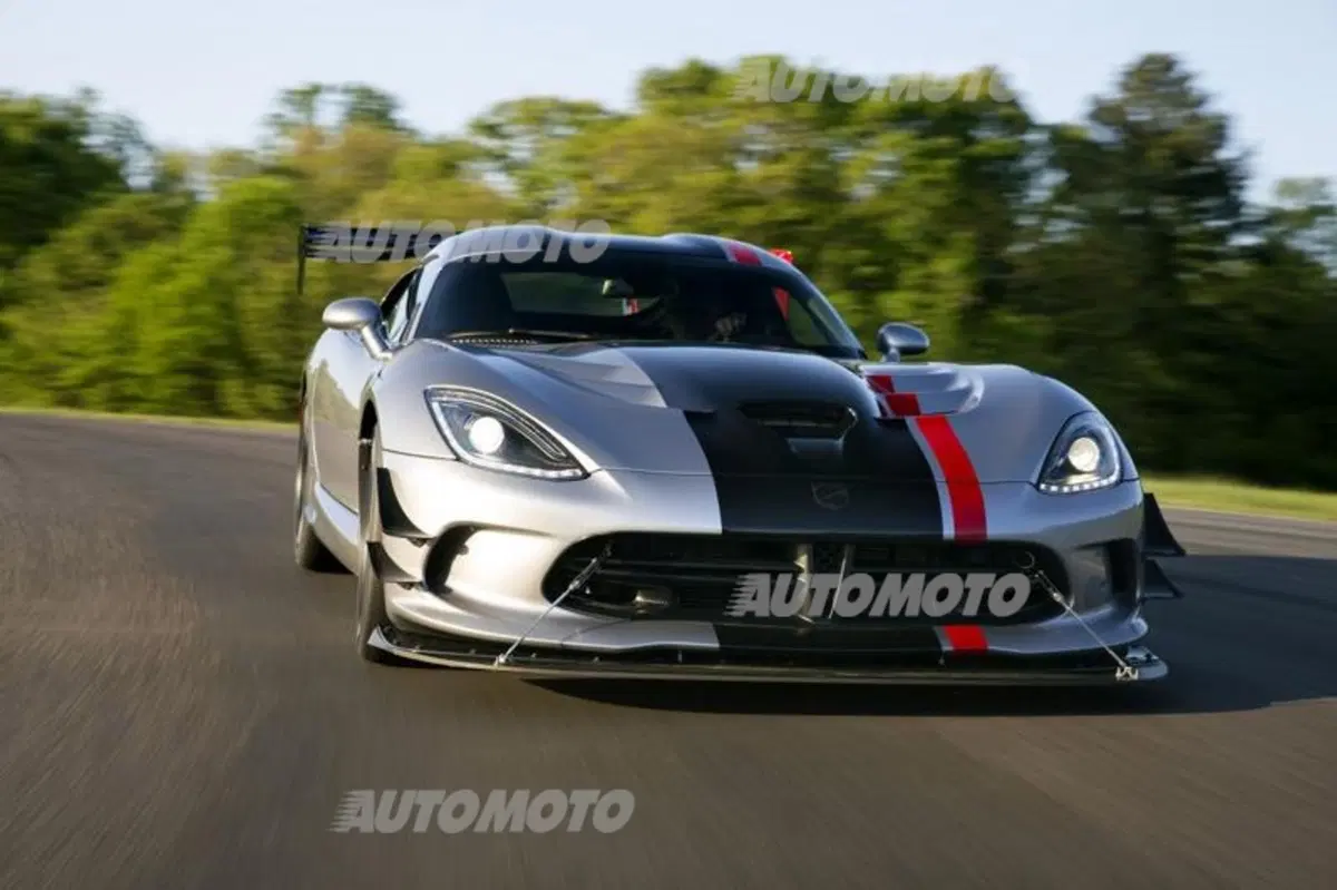 Dodge Viper ACR 2016, la Viper da corsa ma “legale” (6)