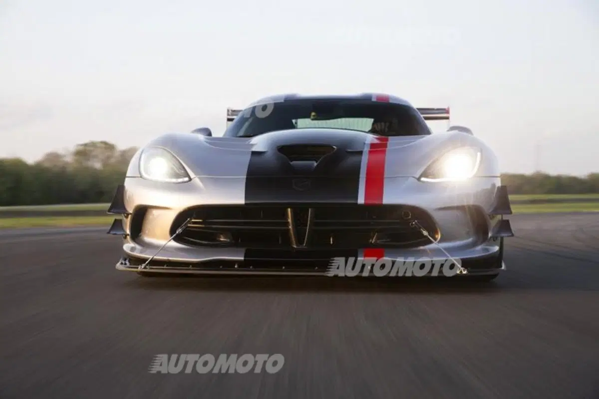 Dodge Viper ACR 2016, la Viper da corsa ma “legale” (7)