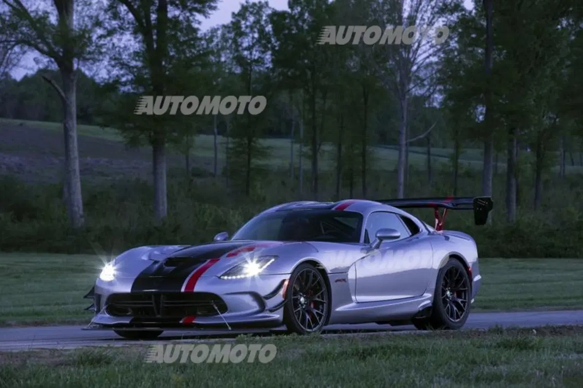 Dodge Viper ACR 2016, la Viper da corsa ma “legale” (12)