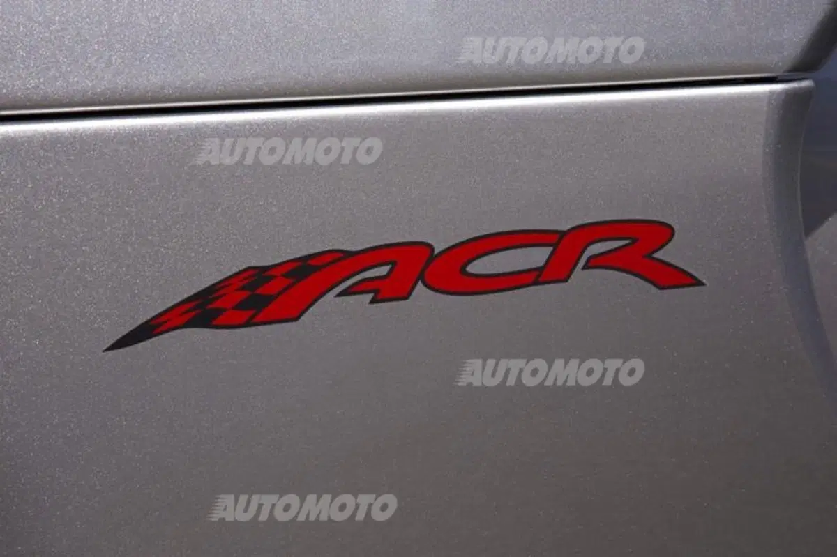 Dodge Viper ACR 2016, la Viper da corsa ma “legale” (26)