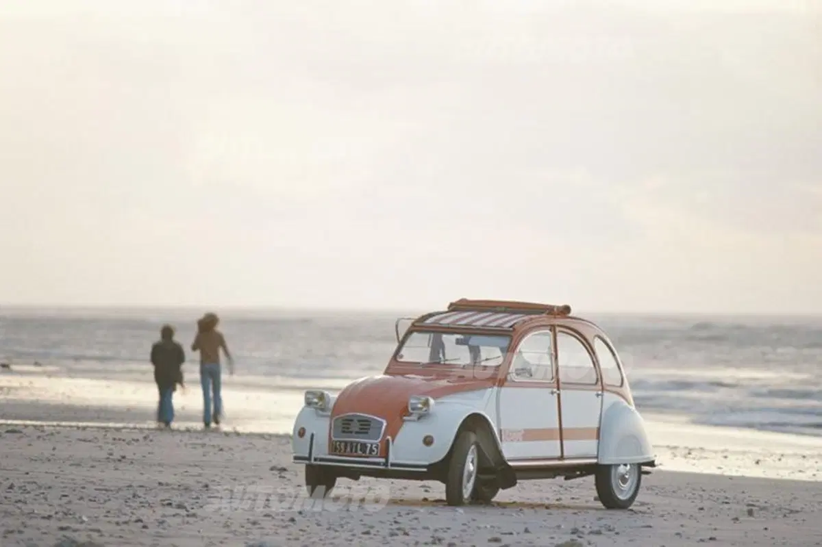 Citroen 2CV: la storia di una leggenda (9)