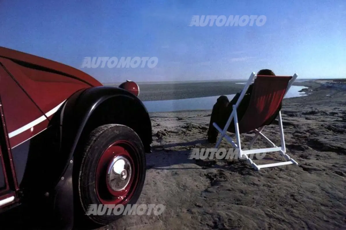 Citroen 2CV: la storia di una leggenda (19)
