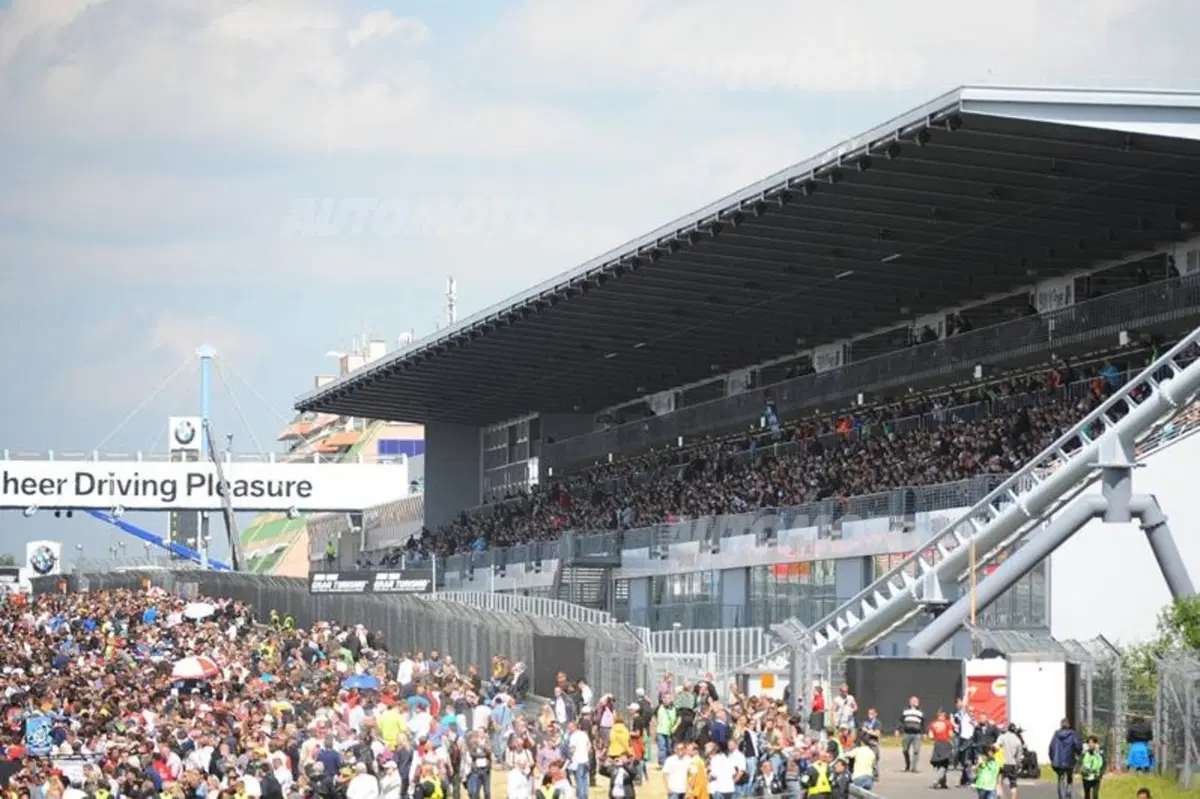 24 Ore del Nürburgring 2015: vince Audi (3)