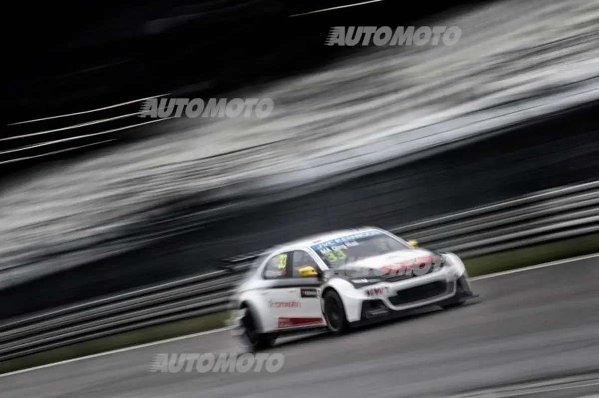 WTCC 2015, qualifiche Germania: López in pole (5)