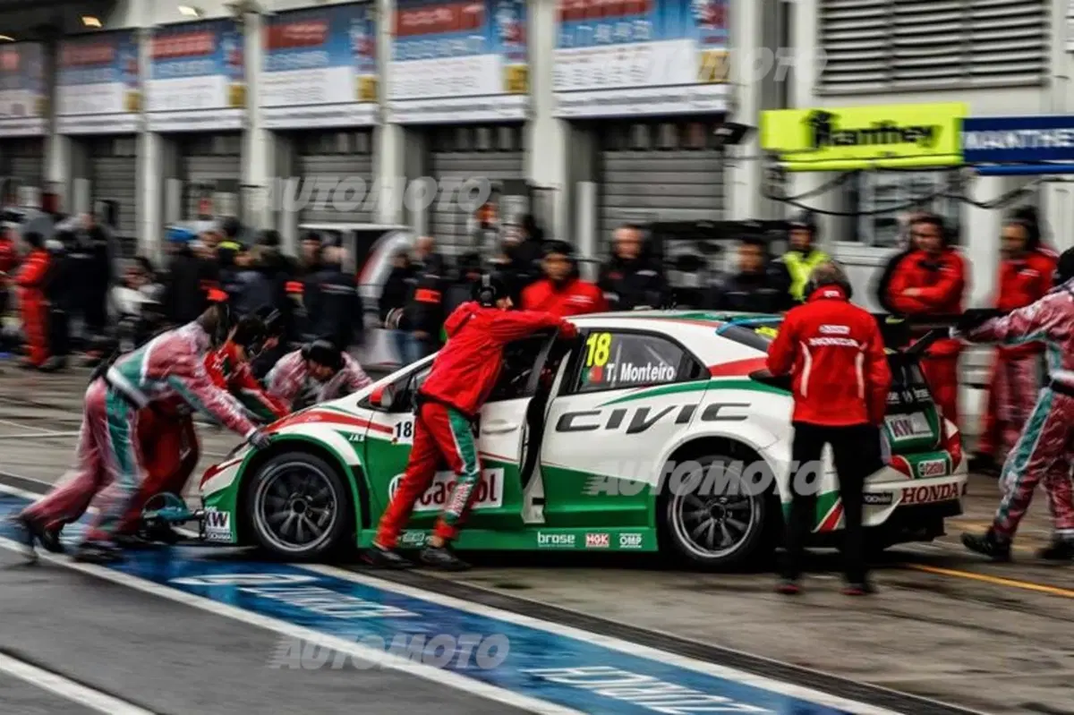 WTCC 2015, qualifiche Germania: López in pole (10)
