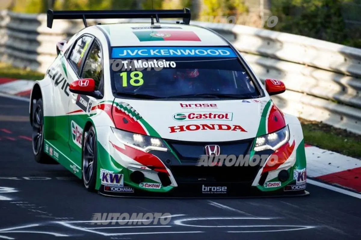WTCC 2015 Germania, Nordschleife: vincono López e Muller (3)