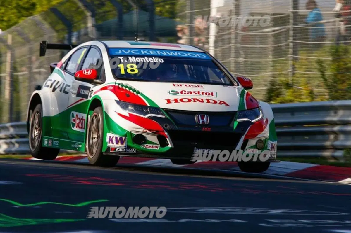 WTCC 2015 Germania, Nordschleife: vincono López e Muller (17)