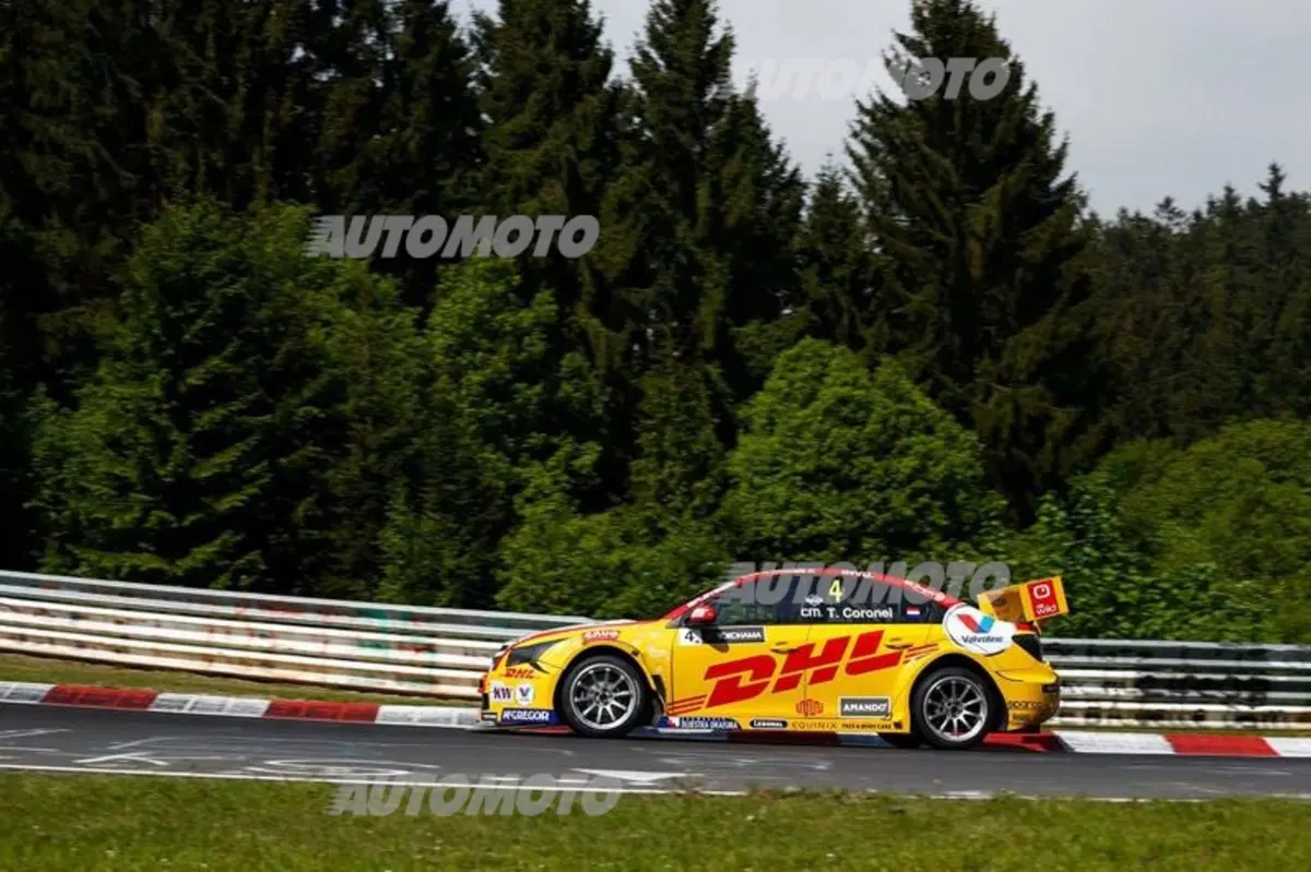 WTCC 2015 Germania, Nordschleife: vincono López e Muller (19)