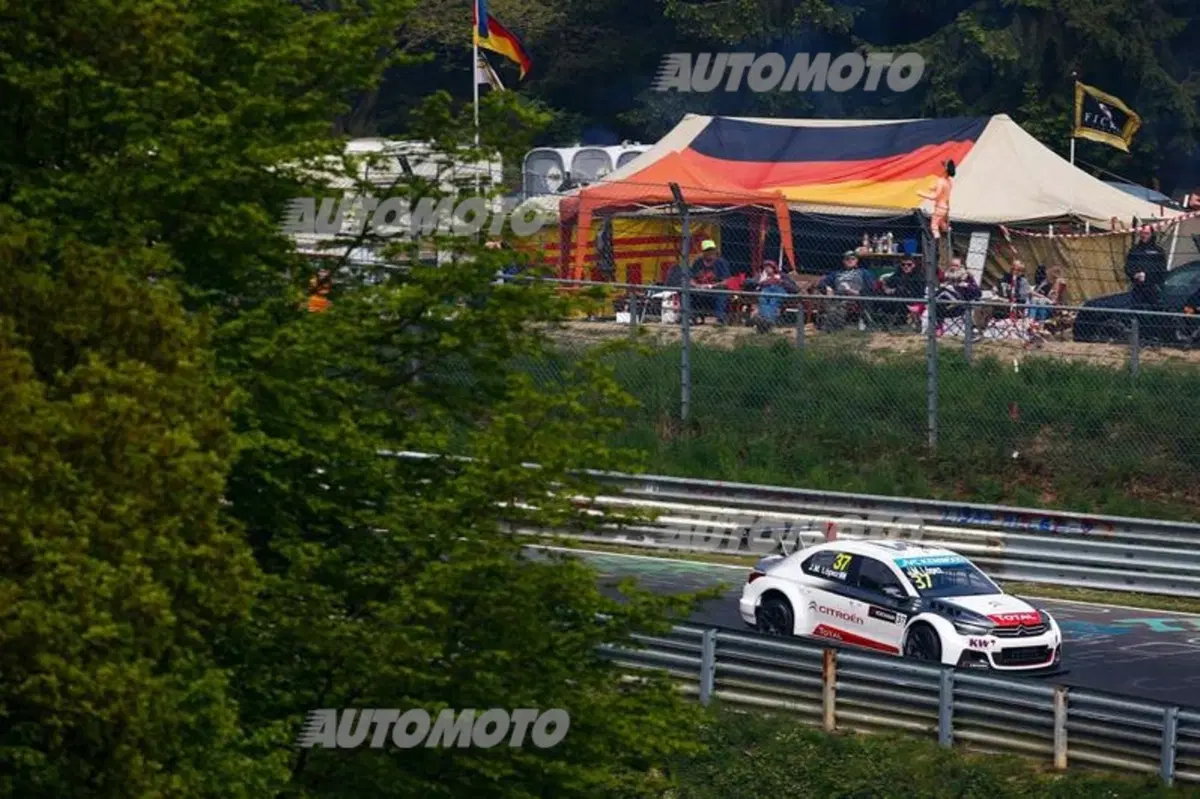 WTCC 2015 Germania, Nordschleife: vincono López e Muller (24)