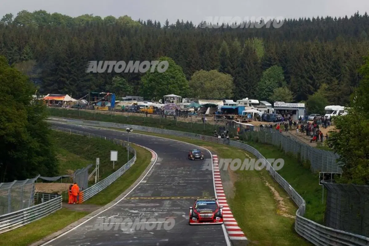 WTCC 2015 Germania, Nordschleife: vincono López e Muller (29)