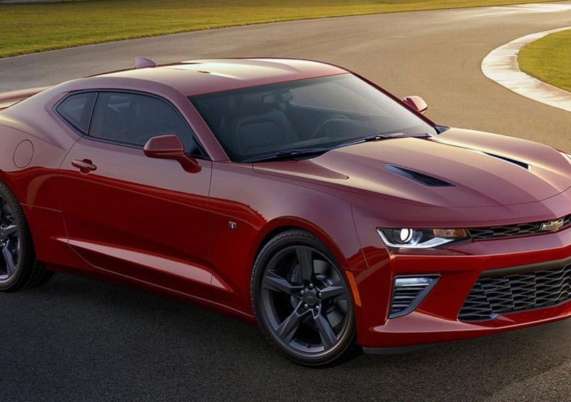 Nuova Chevrolet Camaro: eccola, pi&ugrave; cattiva (ed efficiente) che mai!