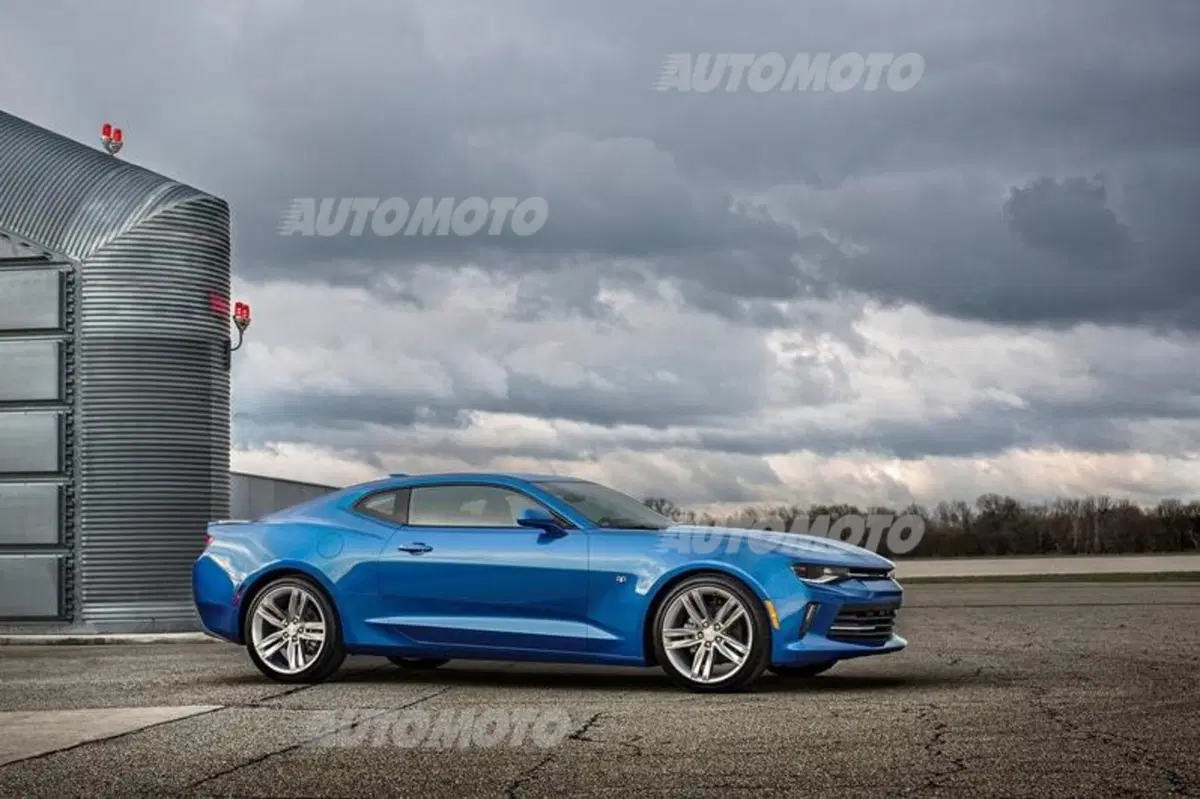 Nuova Chevrolet Camaro: eccola, più cattiva (ed efficiente) che mai! (6)