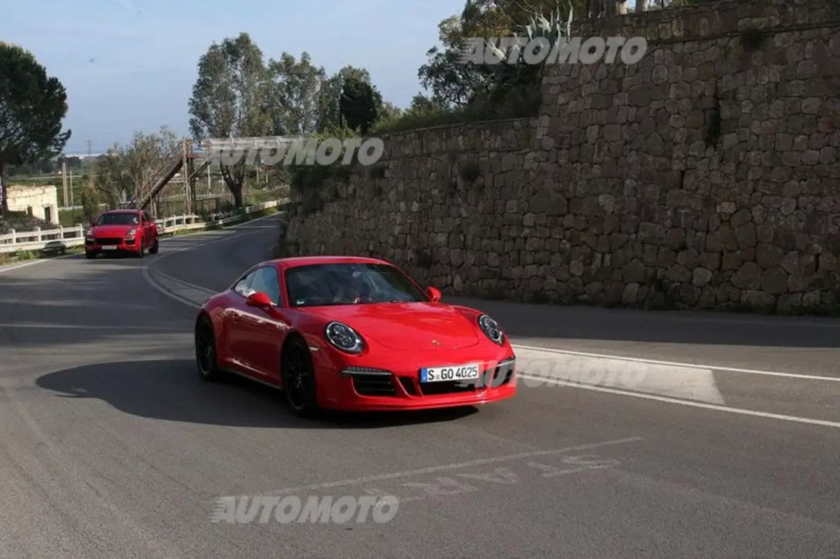 Porsche 911 GTS (8)