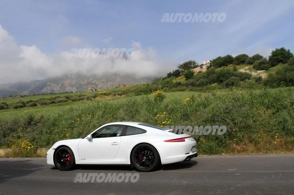 Porsche 911 GTS (20)