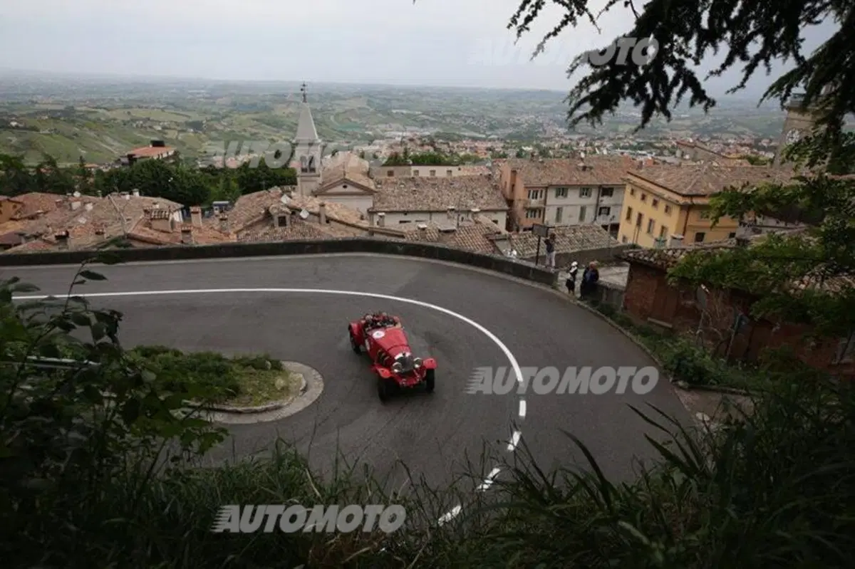 Tribute Mercedes to Mille Miglia 2015: 1.600 km di emozioni e una grande vittoria (25)