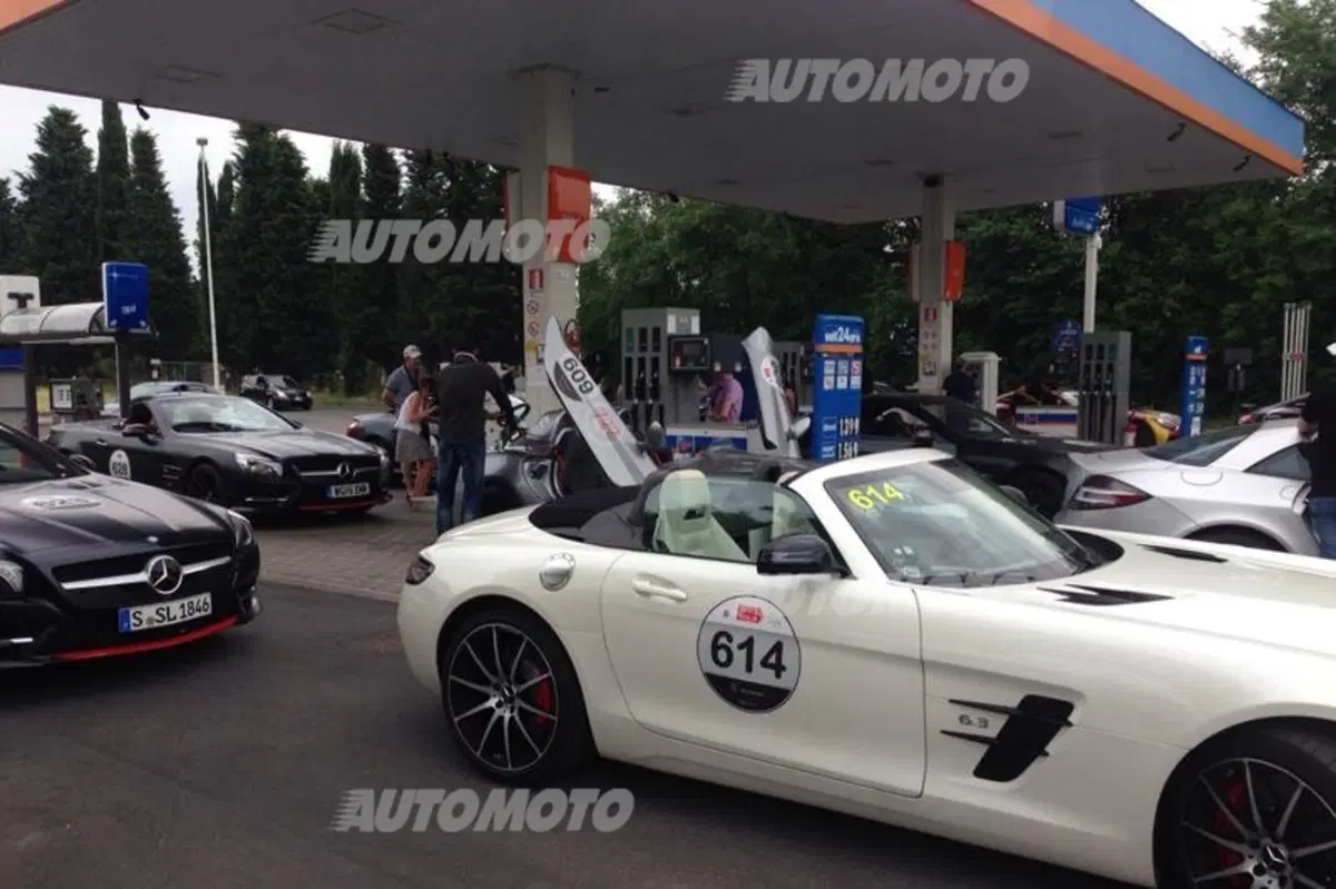 Tribute Mercedes to Mille Miglia 2015: 1.600 km di emozioni e una grande vittoria (41)