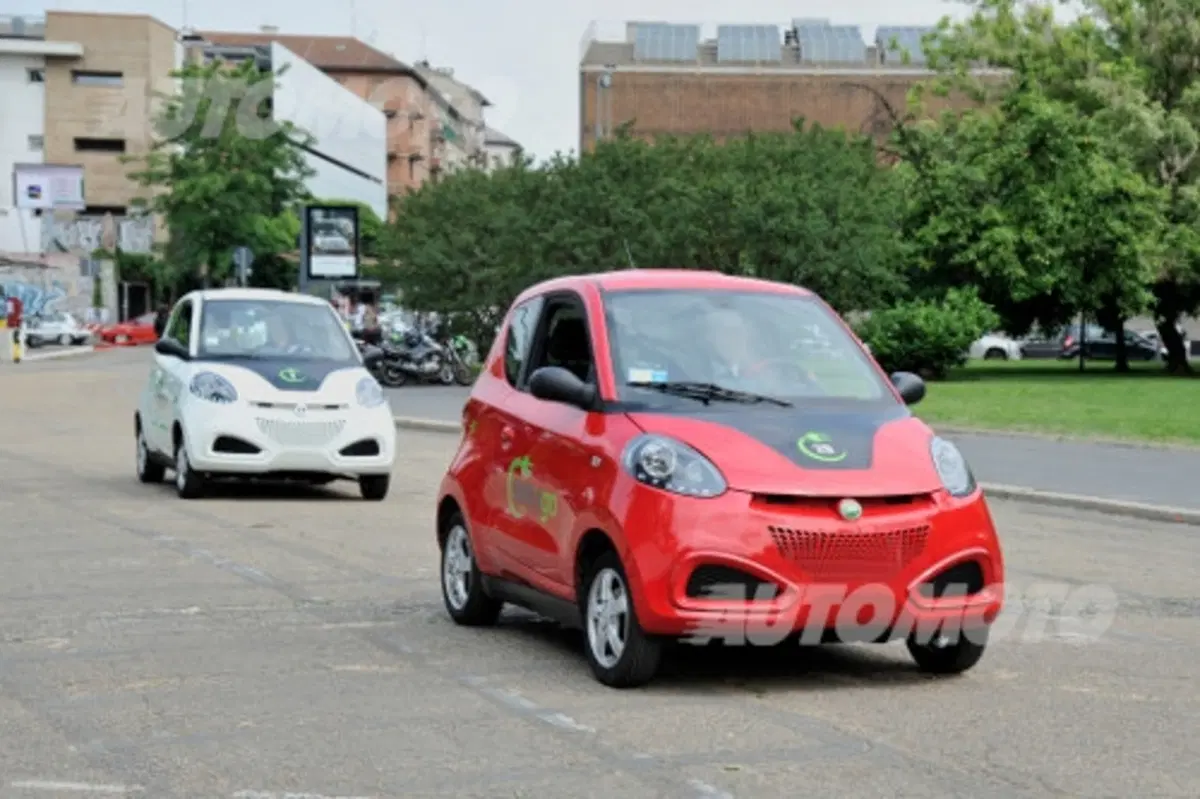 Car sharing: a Milano arriva Share'nGo, l'elettrica economica (4)