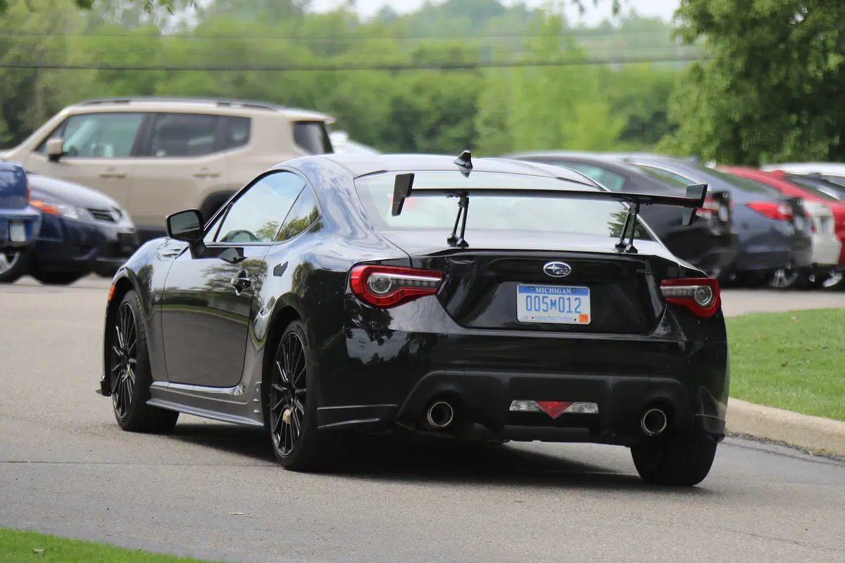Subaru BRZ STI. Armi più affilate per la piccola giapponese  (4)