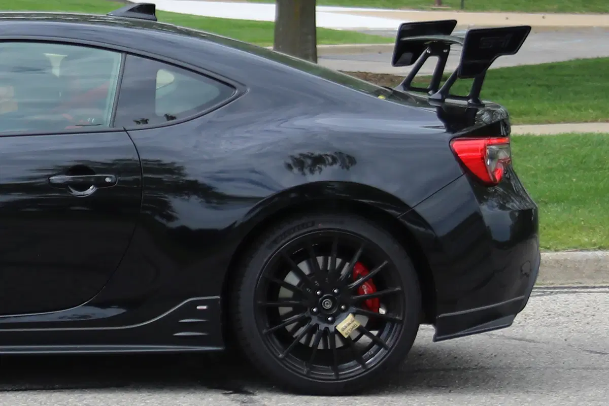 Subaru BRZ STI. Armi più affilate per la piccola giapponese  (5)