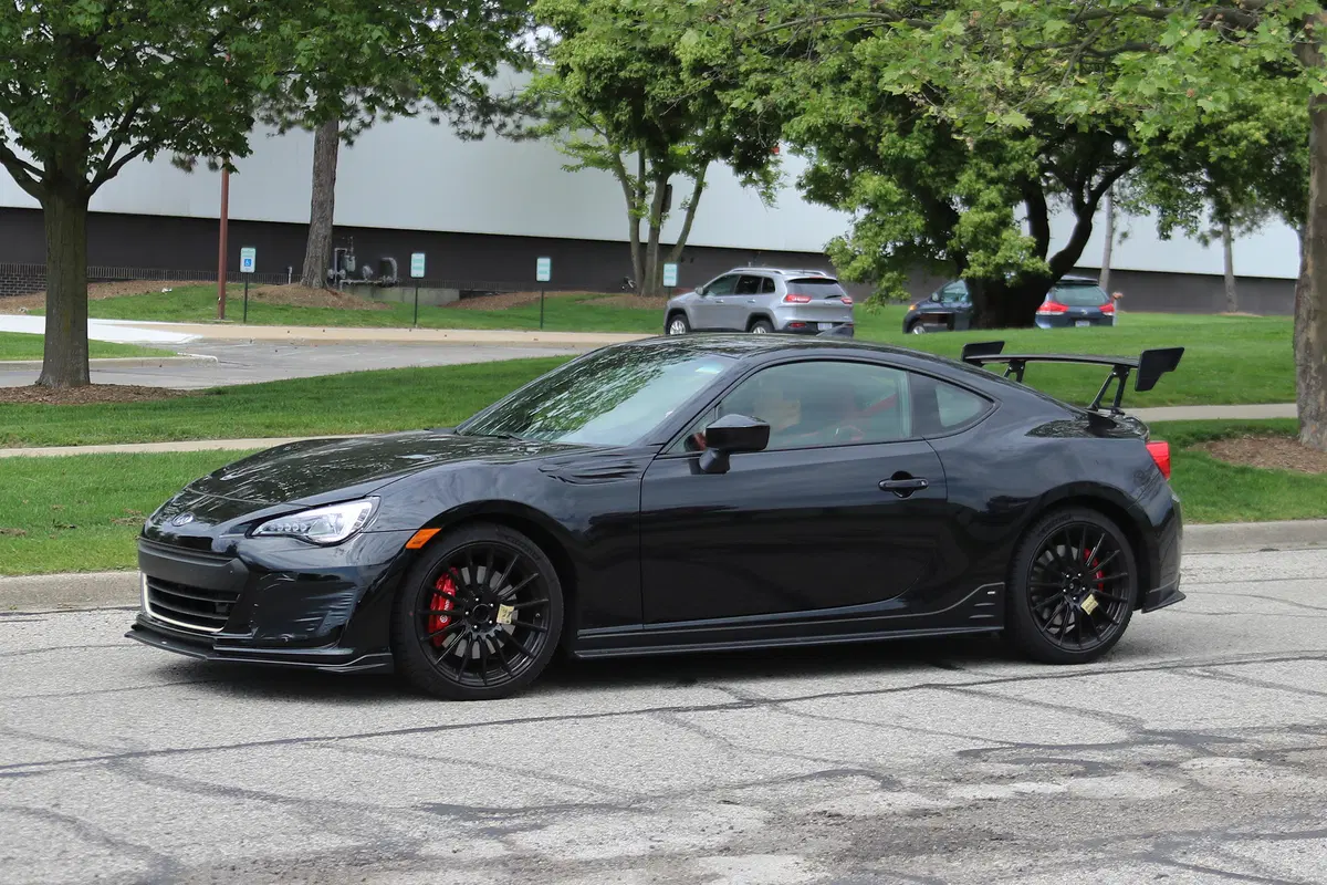 Subaru BRZ STI. Armi più affilate per la piccola giapponese  (8)