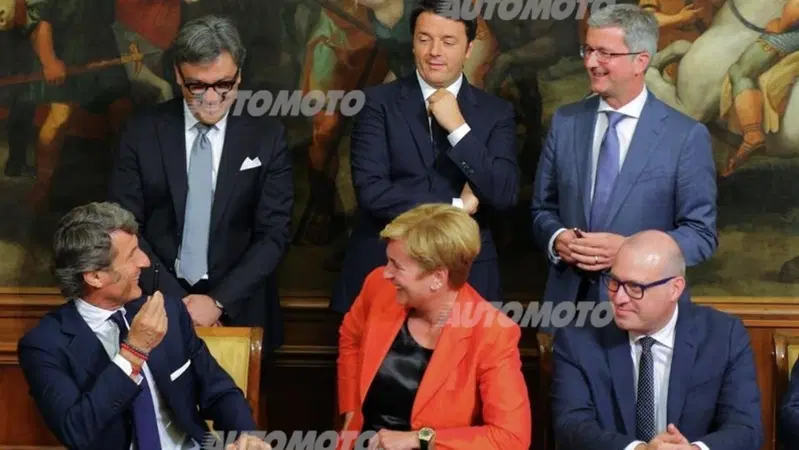 Il Governo Renzi firma l'accordo con Audi: il SUV Lamborghini si far&agrave; a Sant'Agata