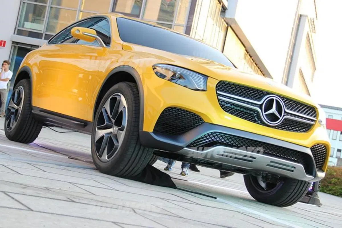 Mercedes GLC Coupé concept: l'anti-X4 si lascia ammirare in Italia
