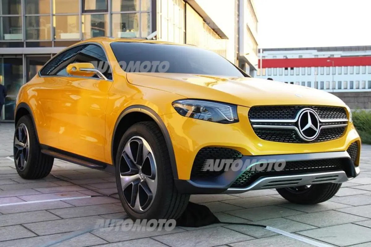 Mercedes GLC Coupé concept: l'anti-X4 si lascia ammirare in Italia (2)