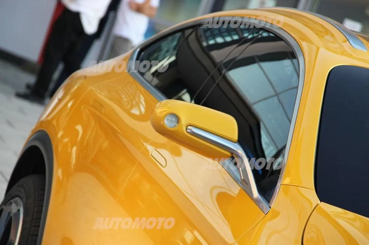 Mercedes GLC Coupé concept: l'anti-X4 si lascia ammirare in Italia (15)