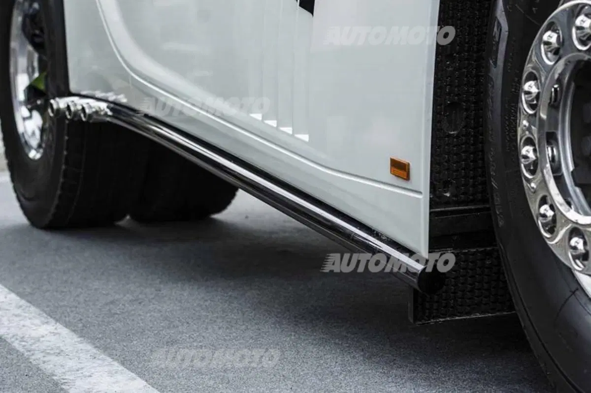 Mercedes-Benz Actros Rivale: il camion che sogna di essere una MV (10)