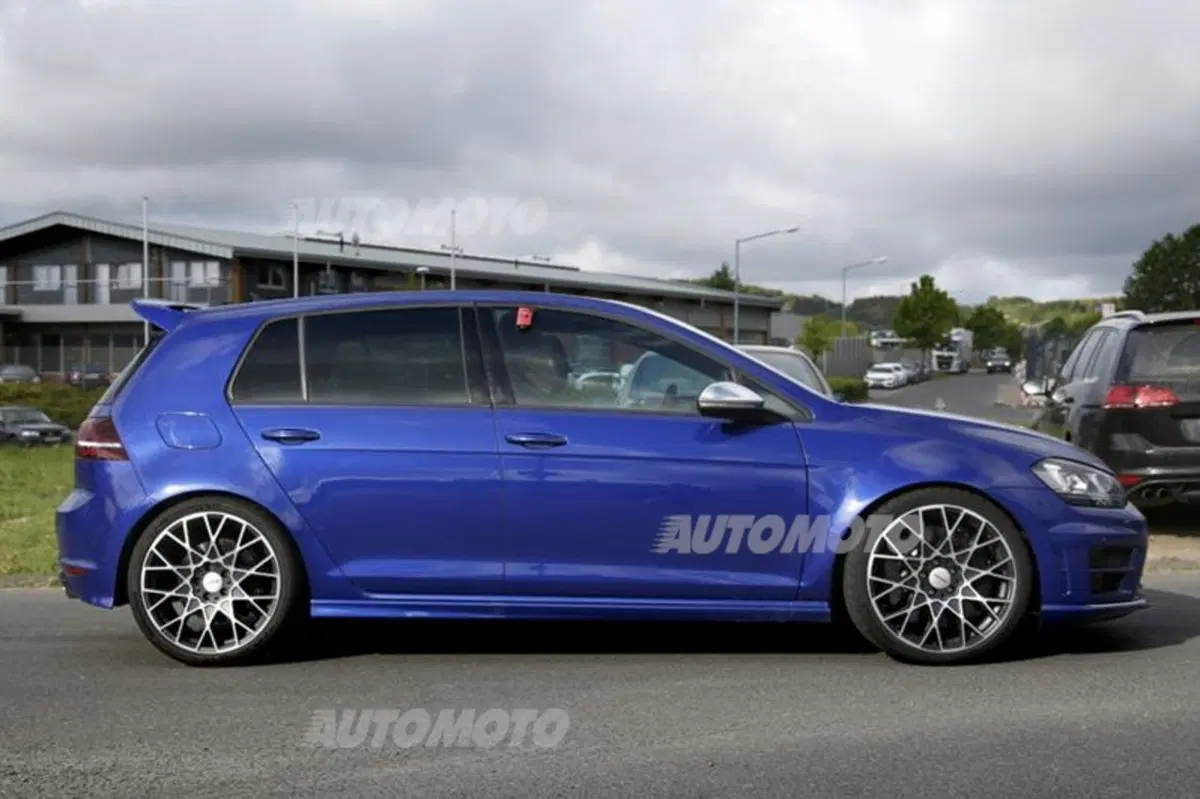 Volkswagen Golf R400: il mostro da 400 CV si farà! (2)