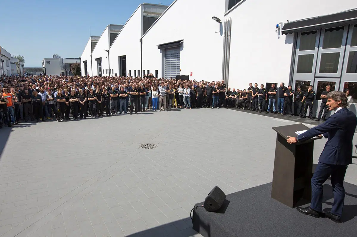Winkelmann, Lamborghini: «Doppia vittoria: abbiamo il SUV e lo produciamo in Italia»
