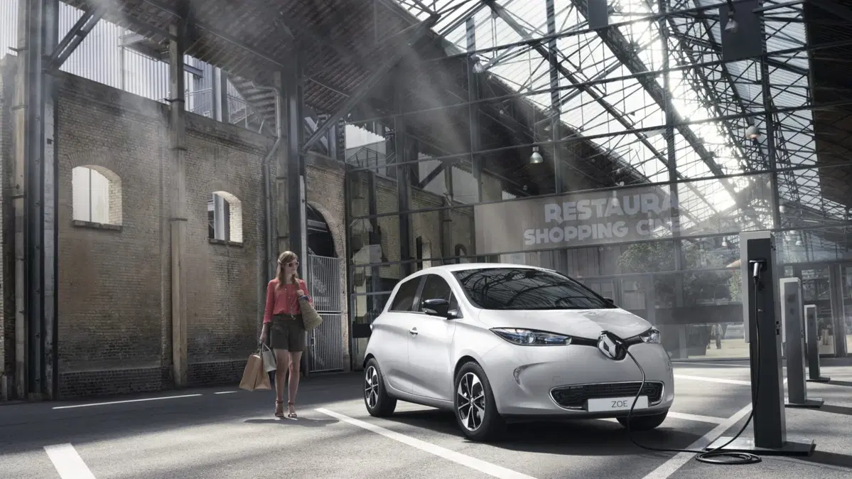 Quale comprare, Confronto: BMW i3 Vs Renault ZOE